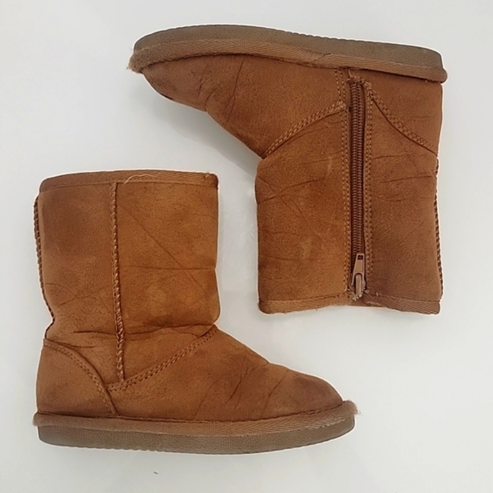 Harper Canyon tan faux fur lined boots